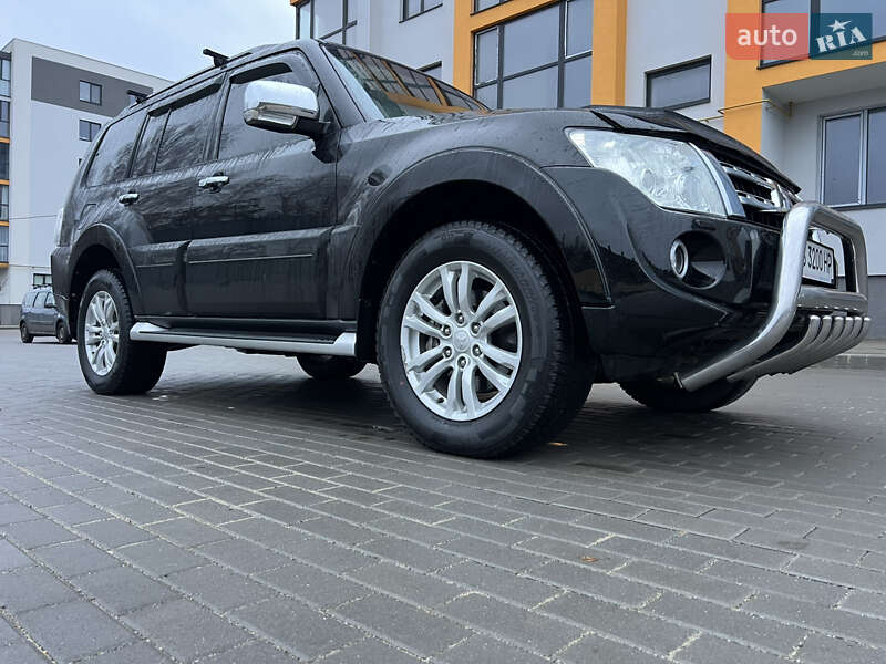 Внедорожник / Кроссовер Mitsubishi Pajero Wagon 2012 в Виннице