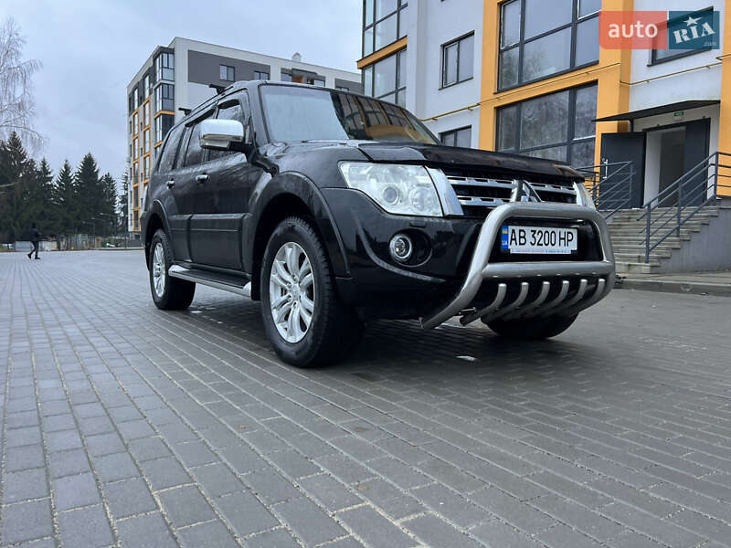 Внедорожник / Кроссовер Mitsubishi Pajero Wagon 2012 в Виннице