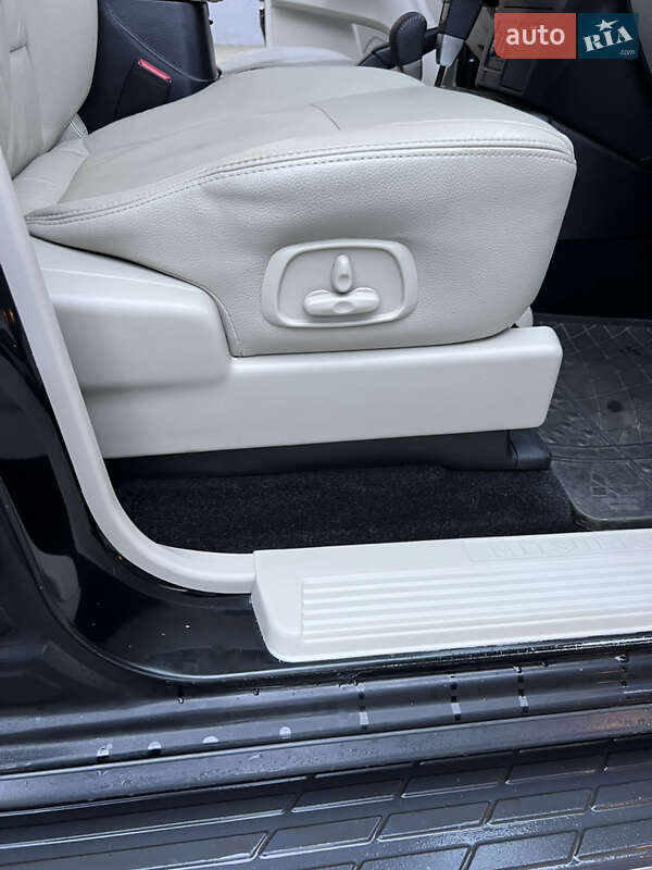 Внедорожник / Кроссовер Mitsubishi Pajero Wagon 2012 в Виннице