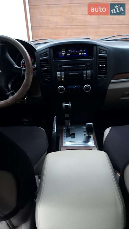 Внедорожник / Кроссовер Mitsubishi Pajero Wagon 2008 в Черновцах фото 12 Внедорожник / Кроссовер Mitsubishi Pajero Wagon 2008 в Черновцах