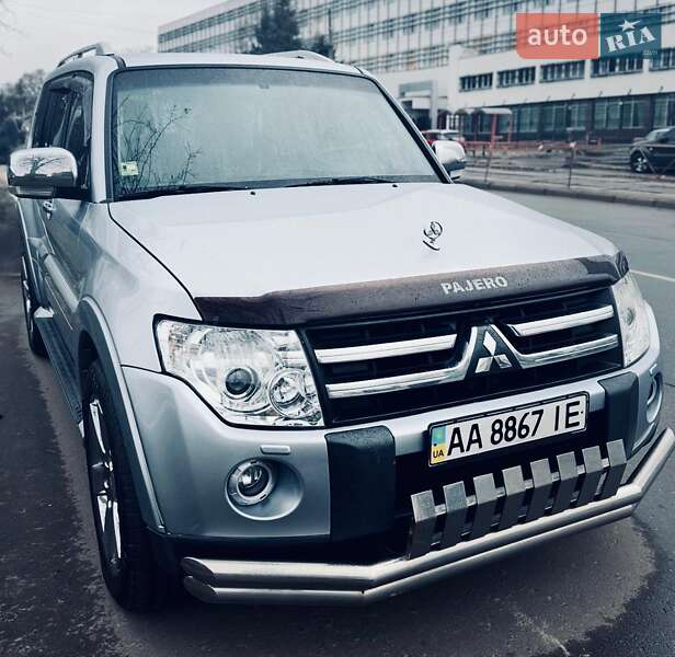 Позашляховик / Кросовер Mitsubishi Pajero Wagon 2008 в Києві фото 2 Позашляховик / Кросовер Mitsubishi Pajero Wagon 2008 в Києві