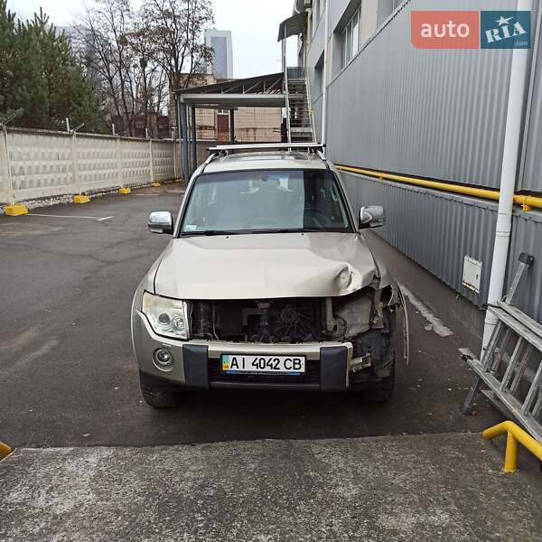 Внедорожник / Кроссовер Mitsubishi Pajero Wagon 2008 в Киеве
