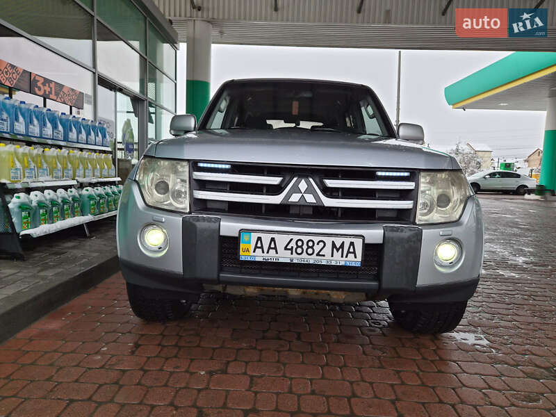 Внедорожник / Кроссовер Mitsubishi Pajero Wagon 2007 в Львове