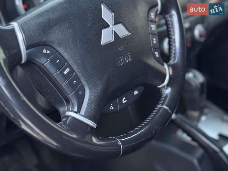 Внедорожник / Кроссовер Mitsubishi Pajero Wagon 2010 в Сарнах