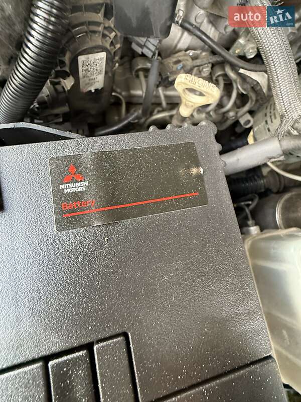 Позашляховик / Кросовер Mitsubishi Pajero Wagon 2013 в Одесі