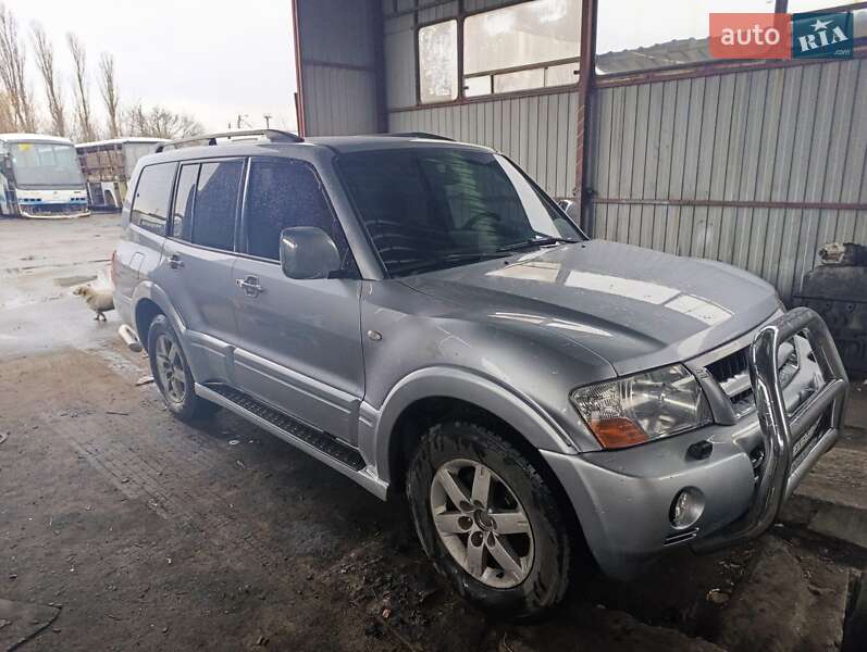 Позашляховик / Кросовер Mitsubishi Pajero Wagon 2004 в Павлограді