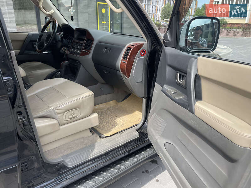 Внедорожник / Кроссовер Mitsubishi Pajero Wagon 2006 в Киеве