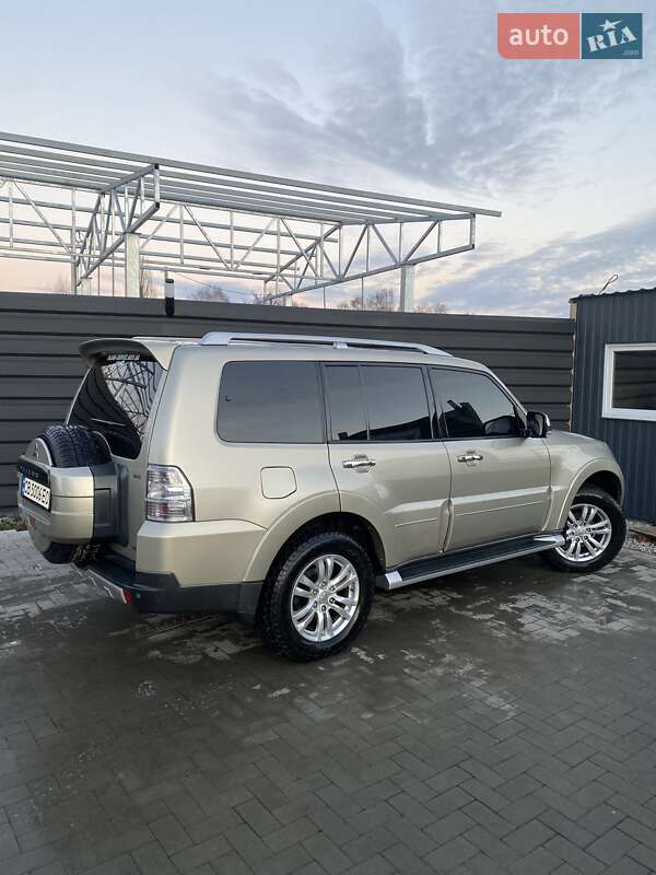 Mitsubishi Pajero Wagon 2008