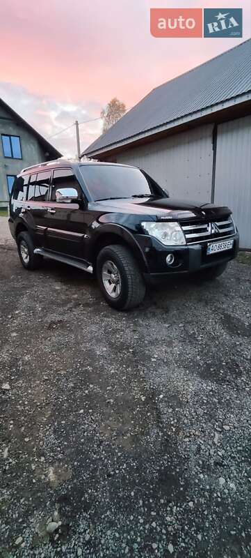 Внедорожник / Кроссовер Mitsubishi Pajero Wagon 2008 в Межгорье фото 6 Внедорожник / Кроссовер Mitsubishi Pajero Wagon 2008 в Межгорье