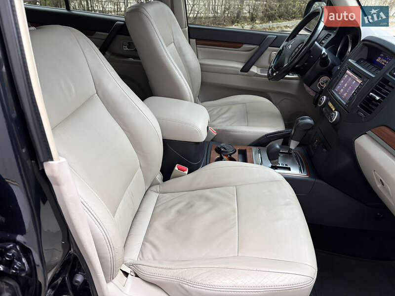 Позашляховик / Кросовер Mitsubishi Pajero Wagon 2007 в Харкові фото 8 Позашляховик / Кросовер Mitsubishi Pajero Wagon 2007 в Харкові