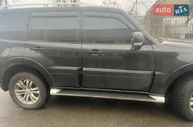 Позашляховик / Кросовер Mitsubishi Pajero Wagon 2008 в Києві