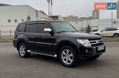 Внедорожник / Кроссовер Mitsubishi Pajero Wagon 2008 в Киеве