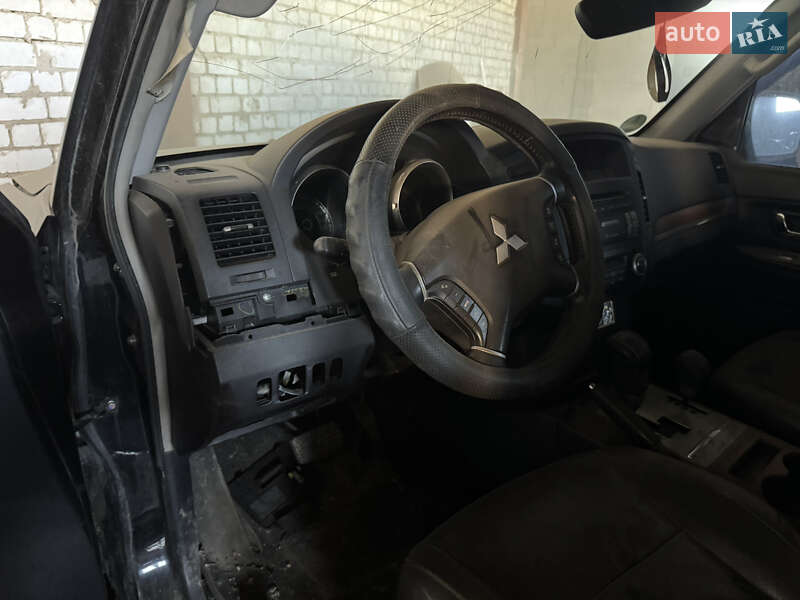 Позашляховик / Кросовер Mitsubishi Pajero Wagon 2007 в Харкові фото 23 Позашляховик / Кросовер Mitsubishi Pajero Wagon 2007 в Харкові