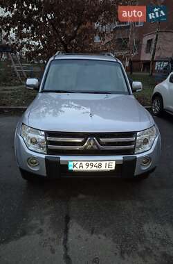 Внедорожник / Кроссовер Mitsubishi Pajero Wagon 2008 в Киеве