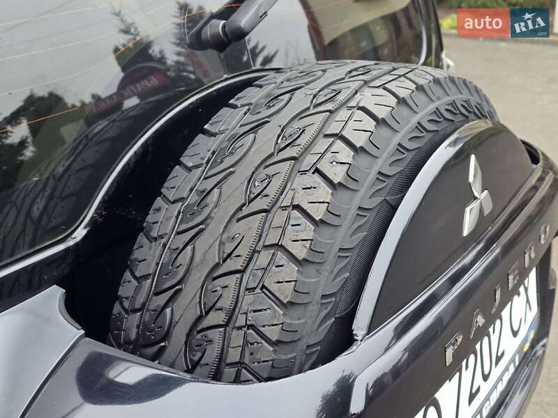 Внедорожник / Кроссовер Mitsubishi Pajero Wagon 2007 в Тернополе