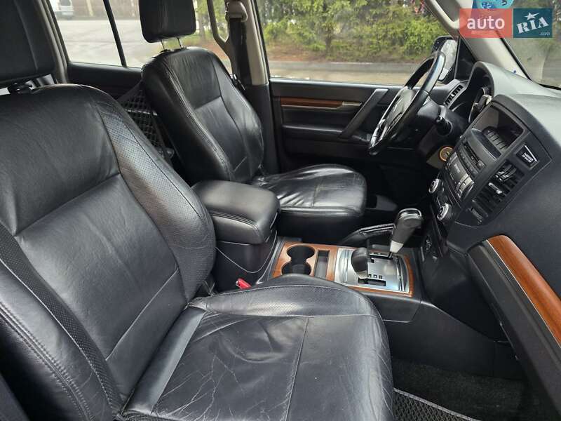 Внедорожник / Кроссовер Mitsubishi Pajero Wagon 2007 в Тернополе