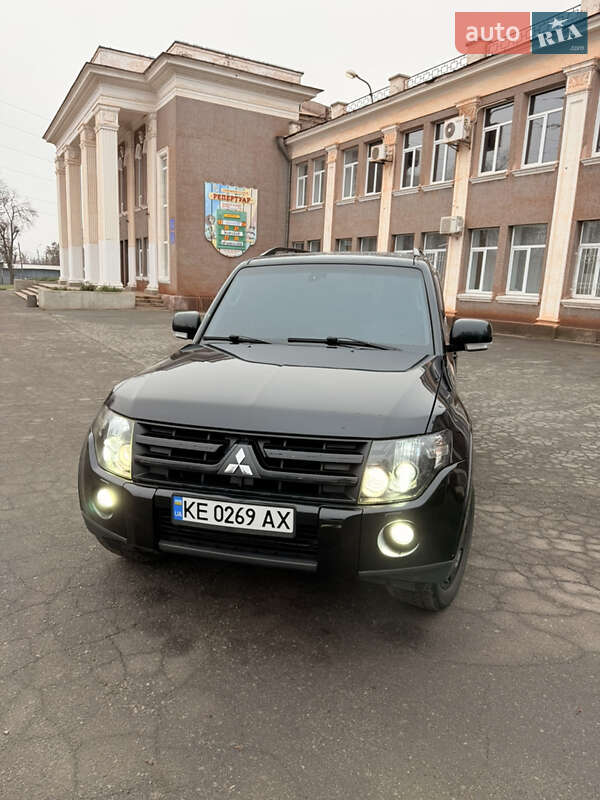 Позашляховик / Кросовер Mitsubishi Pajero Wagon 2008 в Кривому Розі