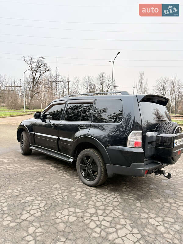 Позашляховик / Кросовер Mitsubishi Pajero Wagon 2008 в Кривому Розі