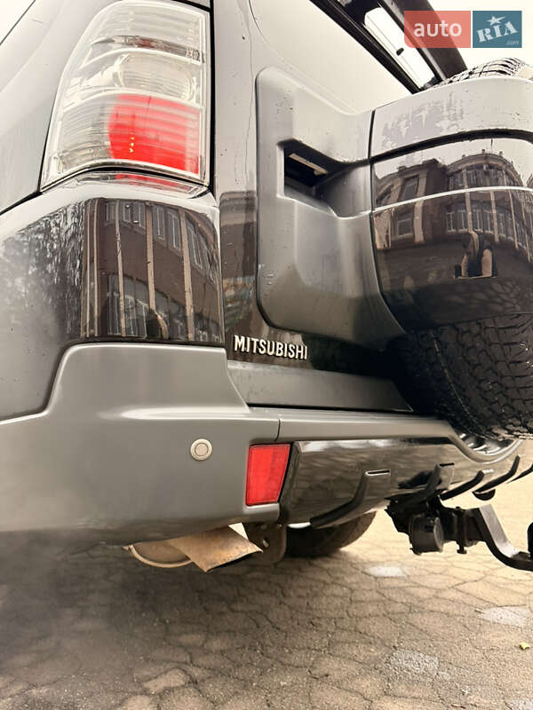 Позашляховик / Кросовер Mitsubishi Pajero Wagon 2008 в Кривому Розі
