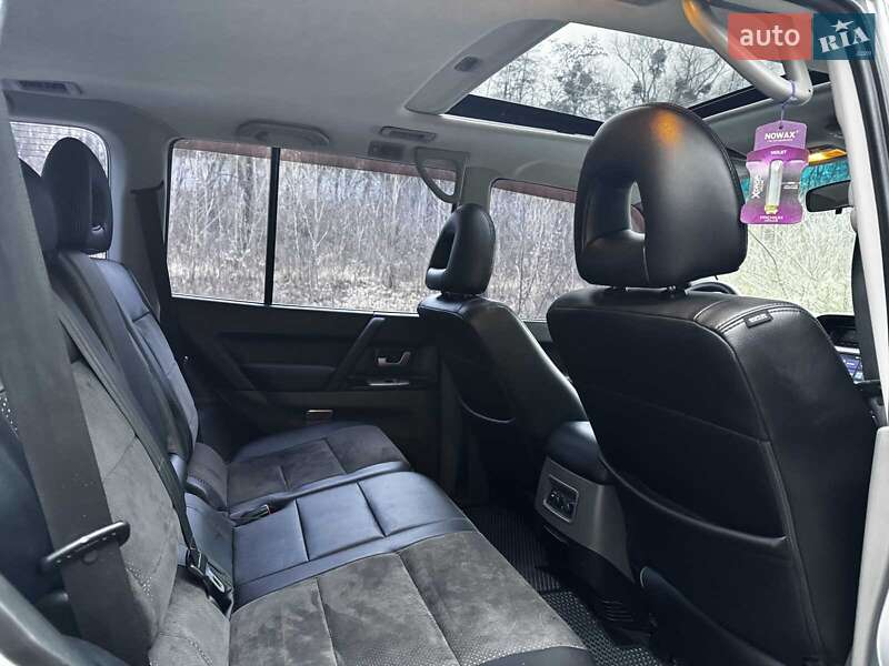 Внедорожник / Кроссовер Mitsubishi Pajero Wagon 2006 в Киеве фото 36 Внедорожник / Кроссовер Mitsubishi Pajero Wagon 2006 в Киеве