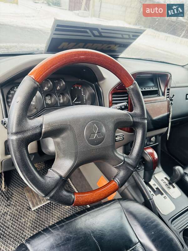 Позашляховик / Кросовер Mitsubishi Pajero Wagon 2003 в Харкові