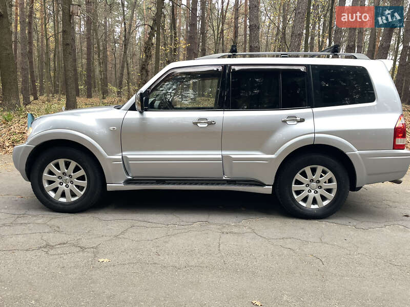 Mitsubishi Pajero Wagon 2005
