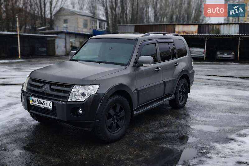 Mitsubishi Pajero Wagon 2008