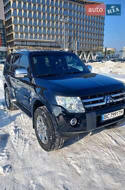 Внедорожник / Кроссовер Mitsubishi Pajero Wagon 2011 в Львове