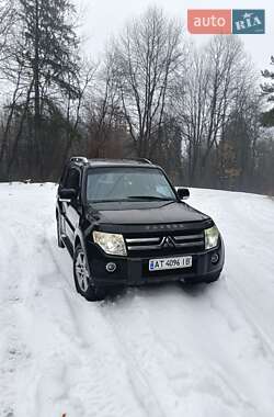 Внедорожник / Кроссовер Mitsubishi Pajero Wagon 2007 в Ивано-Франковске