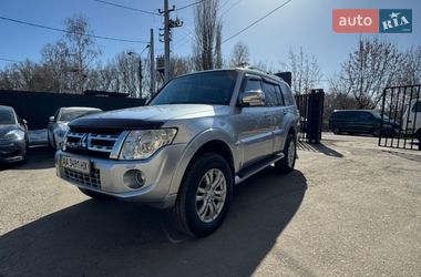 Позашляховик / Кросовер Mitsubishi Pajero Wagon 2011 в Києві