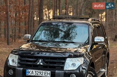 Позашляховик / Кросовер Mitsubishi Pajero Wagon 2008 в Києві