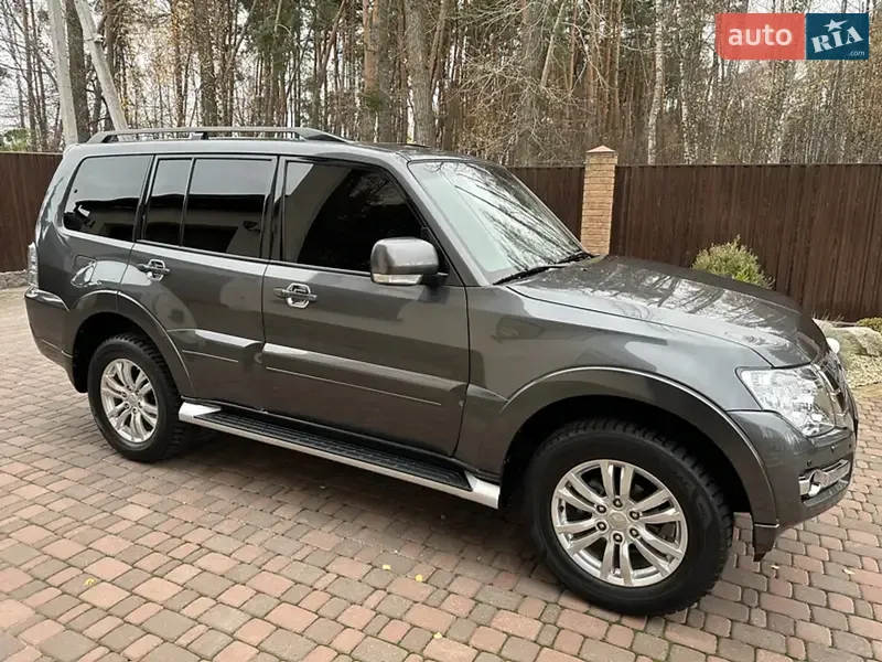 Mitsubishi Pajero Wagon 2018 VIN JMBLYV93WJJ500442 фото оголошення 4 з 85