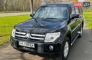 Внедорожник / Кроссовер Mitsubishi Pajero Wagon 2007 в Киеве