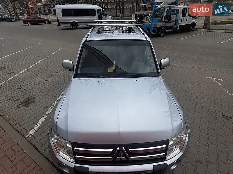 Mitsubishi Pajero Wagon 2007 VIN JMBLYV97W7J002459 фото оголошення 8 з 49