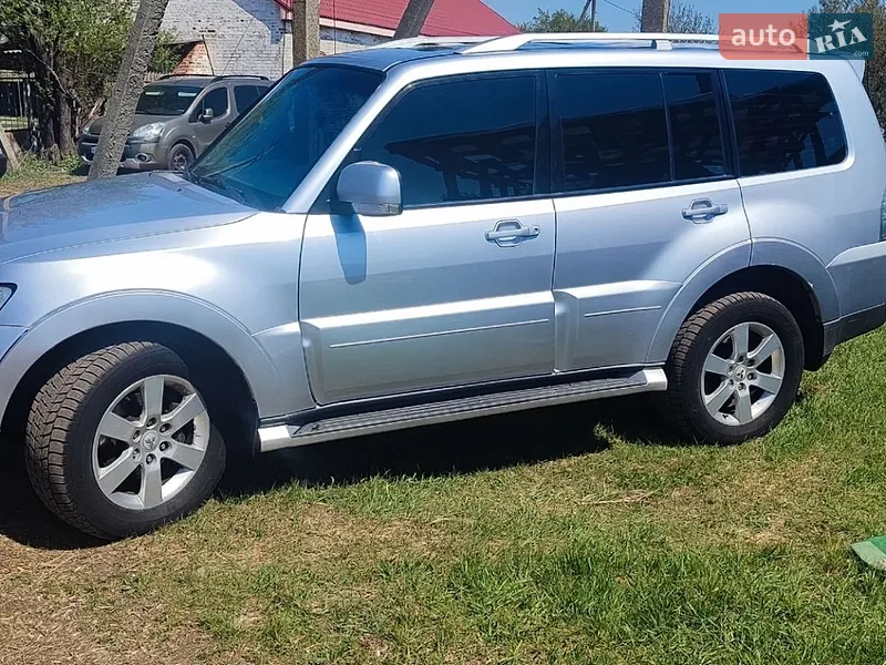 Mitsubishi Pajero Wagon