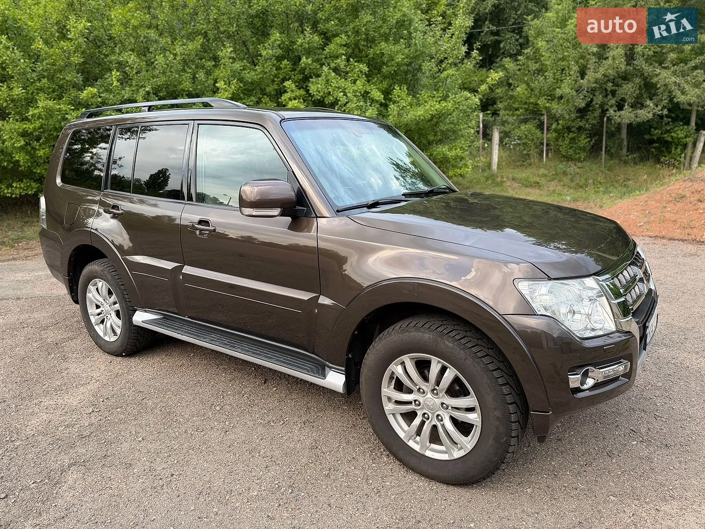 2017 Mitsubishi Pajero - мініатюра 12