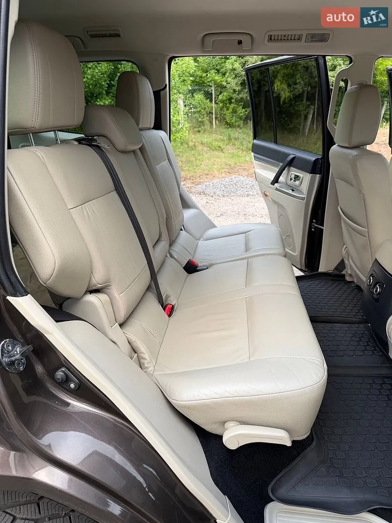 2017 Mitsubishi Pajero - мініатюра 19