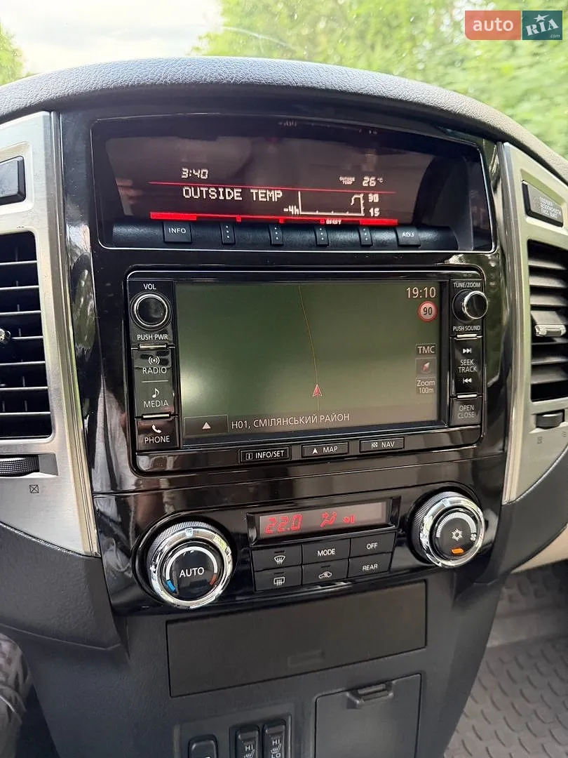 2017 Mitsubishi Pajero - мініатюра 22