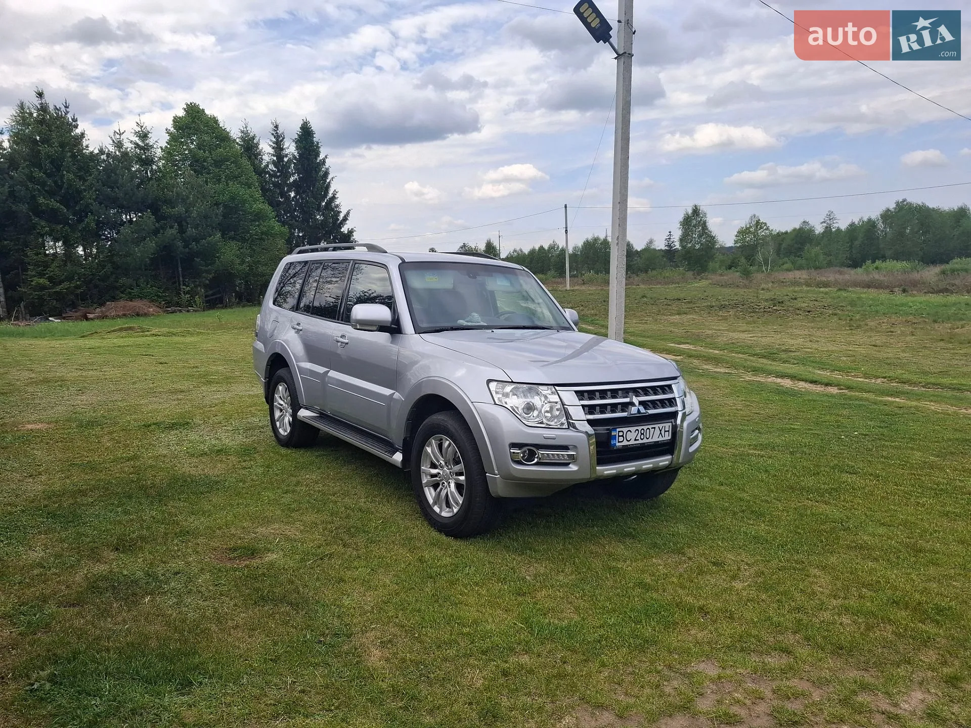 2017 Mitsubishi Pajero - мініатюра 4