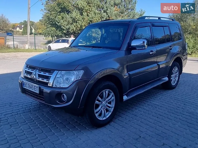 Mitsubishi Pajero Wagon