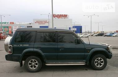 Внедорожник / Кроссовер Mitsubishi Pajero 1996 в 