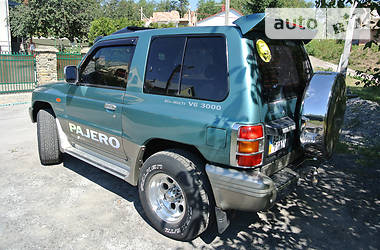 Внедорожник / Кроссовер Mitsubishi Pajero 1999 в Черновцах