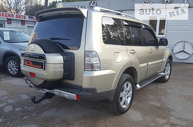 Внедорожник / Кроссовер Mitsubishi Pajero 2007 в Одессе