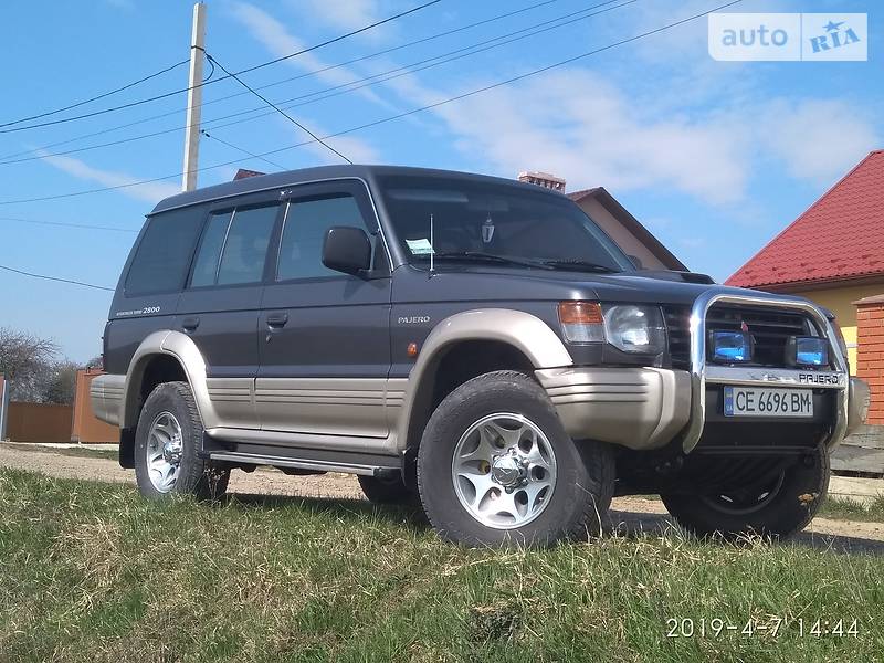 Позашляховик / Кросовер Mitsubishi Pajero 1998 в Чернівцях