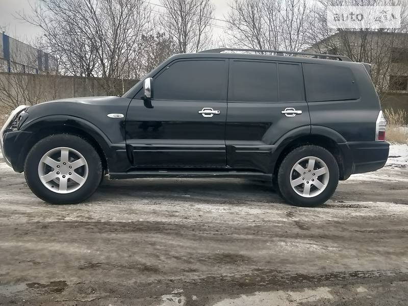 Позашляховик / Кросовер Mitsubishi Pajero 2004 в Львові