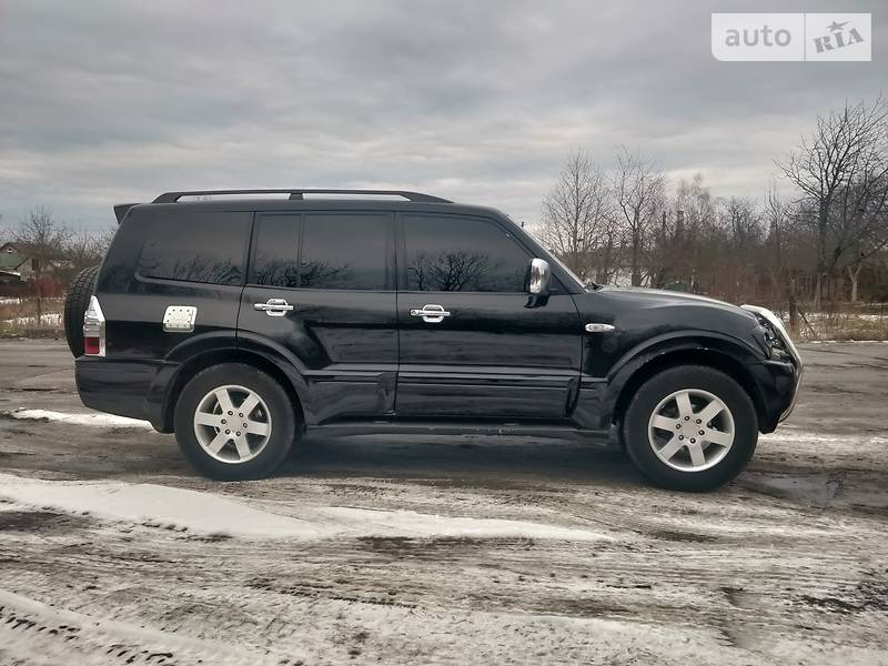 Позашляховик / Кросовер Mitsubishi Pajero 2004 в Львові