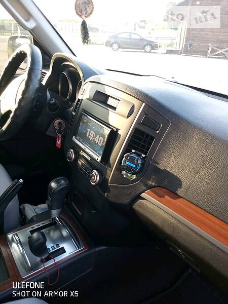 Позашляховик / Кросовер Mitsubishi Pajero 2007 в Коростишеві