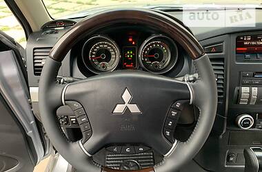 Внедорожник / Кроссовер Mitsubishi Pajero 2013 в Днепре