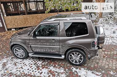 Внедорожник / Кроссовер Mitsubishi Pajero 2010 в Запорожье