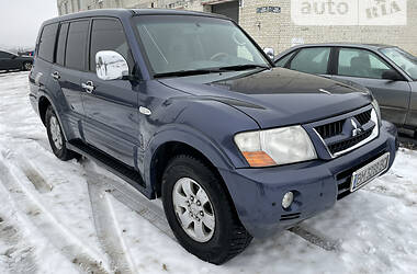 Внедорожник / Кроссовер Mitsubishi Pajero 2006 в Киеве